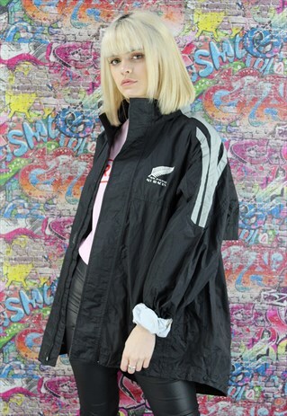 VINTAGE ADIDAS SHELL JACKET/WINDBREAKER. BRANDED SPORTSWEAR.