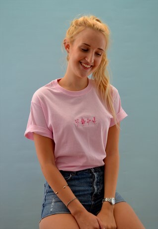 EMBROIDERED WILD FLOWER PINK TEE