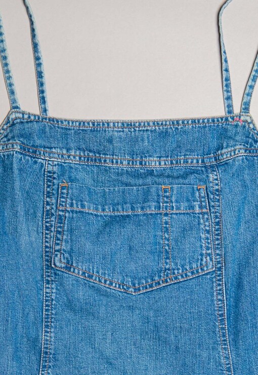 garment image