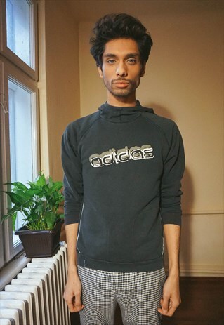 BLACK HOODIE WITH LOGO