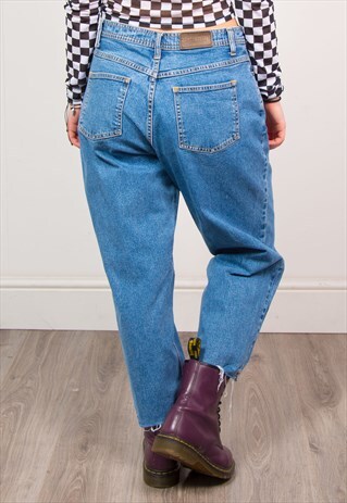VINTAGE 90'S BLUE DENIM HIGH WAIST MOM RAW HEM JEANS