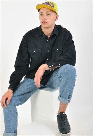 VINTAGE 90S SHIRT IN BLACK