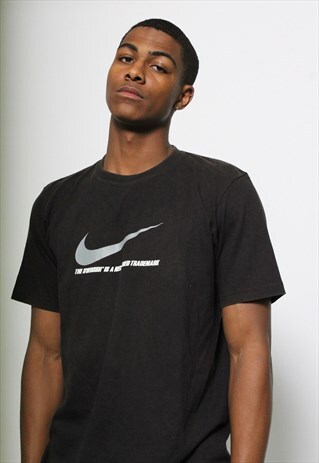 VINTAGE NIKE SWOOSH T-SHIRT
