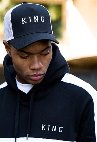 WHITECHAPEL MESH TRUCKER CAP - BLACK