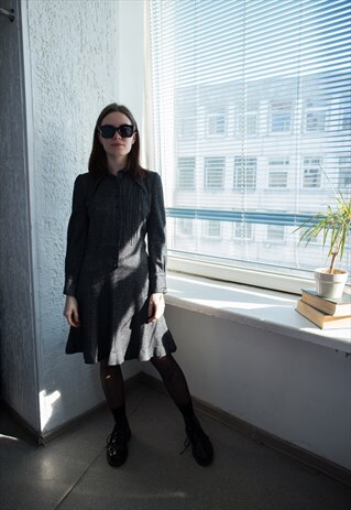 VINTAGE 70'S BLACK/SILVER GLOSSY MINI LONG SLEEVED DRESS