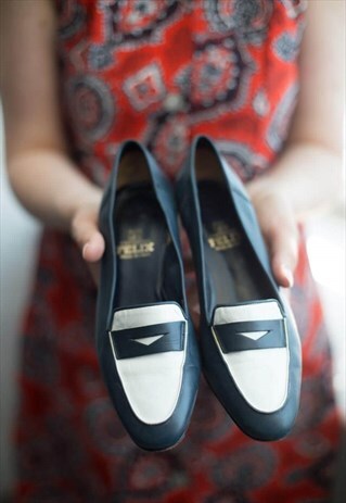 VINTAGE 60'S NAVY/WHITE SOFT LEATHER SHOES