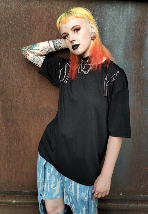 garment image