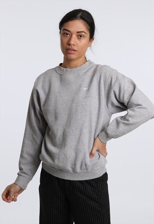 90S NIKE EMBROIDERED LOGO SWEATSHIRT