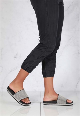 DIAMANTE WITH SOLE TRIM SLIDER IN BLACK