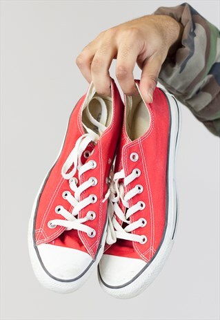 VINTAGE CONVERSE RED TRAINERS