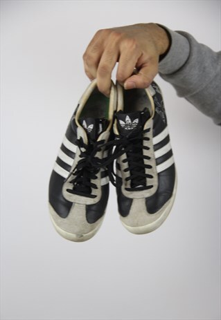 VINTAGE ADIDAS PRINTED LEATHER TRAINERS