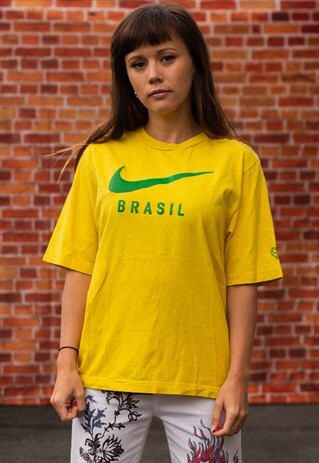 VINTAGE 90'S NIKE BRASIL T SHIRT IN YELLOW