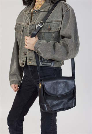 VINTAGE FRANCESCO BIASIA BLACK LEATHER HANDBAG