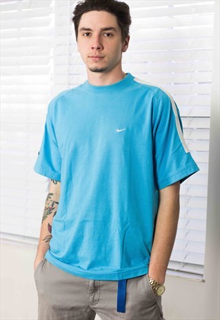 VINTAGE NIKE T-SHIRT LOGO 90S X 10.1