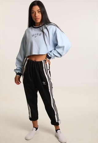 VINTAGE NIKE EMBROIDERED SPELLOUT CROPPED SWEATSHIRT