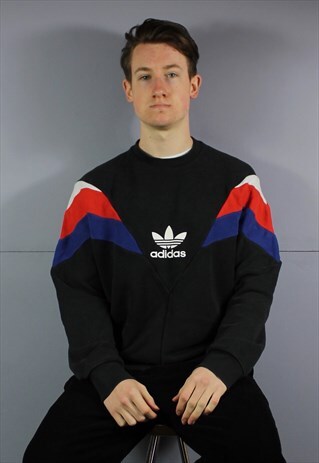 VINTAGE ADIDAS SWEATSHIRT IN BLACK WITH PRINTED LOGO AND CON