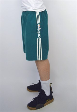 VINTAGE 90'S ADIDAS GREEN SHORTS