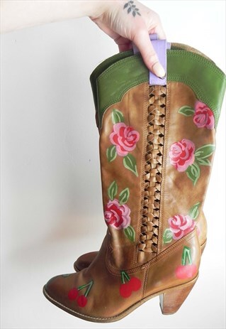 REWORKED VINTAGE PAINTED FLORAL LEATHER COWBOY WESTERN SIZE
