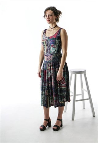 ABSTRACT PLEATED DRESS /SLEEVELESS SUMMER DRESS