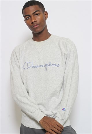 VINTAGE CHAMPION SWEATSHIRT