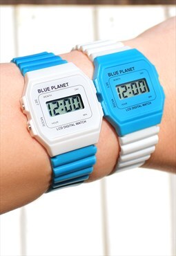 Wear & Share Set of 2 LCD Watches