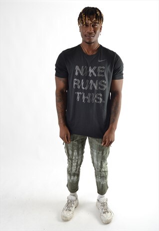 BLACK NIKE T-SHIRT BT3671