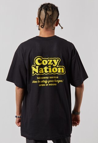 OVERSIZED T-SHIRT IN BLACK WITH TAKEAWAY GRAPHIC