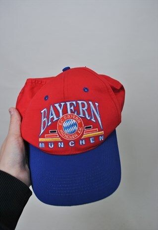 BAYERN MUNCHEN VINTAGE FOOTBALL TEAM  FAN CAP