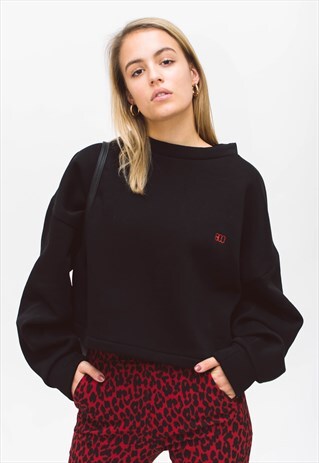 BOO SWEATER BLACK WITH LONG PUFF SLEEVES AND RED LOGO