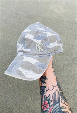 Vintage Y2K New York Yankees Camo Embroidered Hat Cap