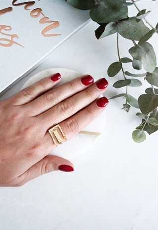 GOLD STATEMENT RING