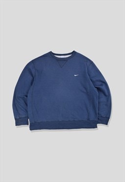 Vintage 00s Nike Embroidered Logo Sweatshirt in Navy Blue