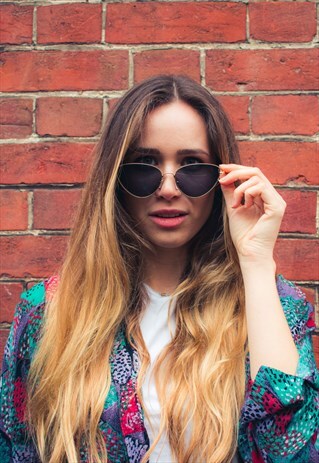 90'S INSPIRED BLACK CAT-EYE SUNGLASSES
