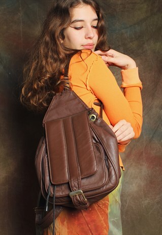 BROWN LEATHER BACKPACK