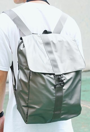 FOLDOVER LIGHTWEIGHT MINIMAL BACKPACK IN GREY