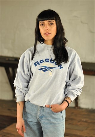 90S REEBOK SPELL OUT LOGO SWEATER