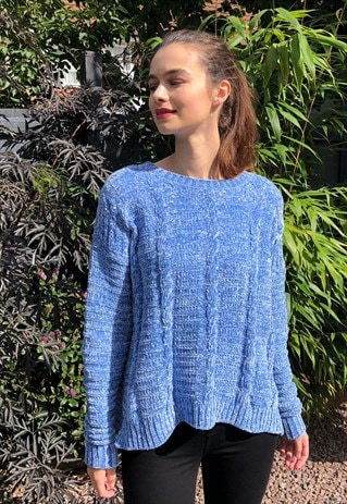 Velvety Jumper with Cable Knit in Blue