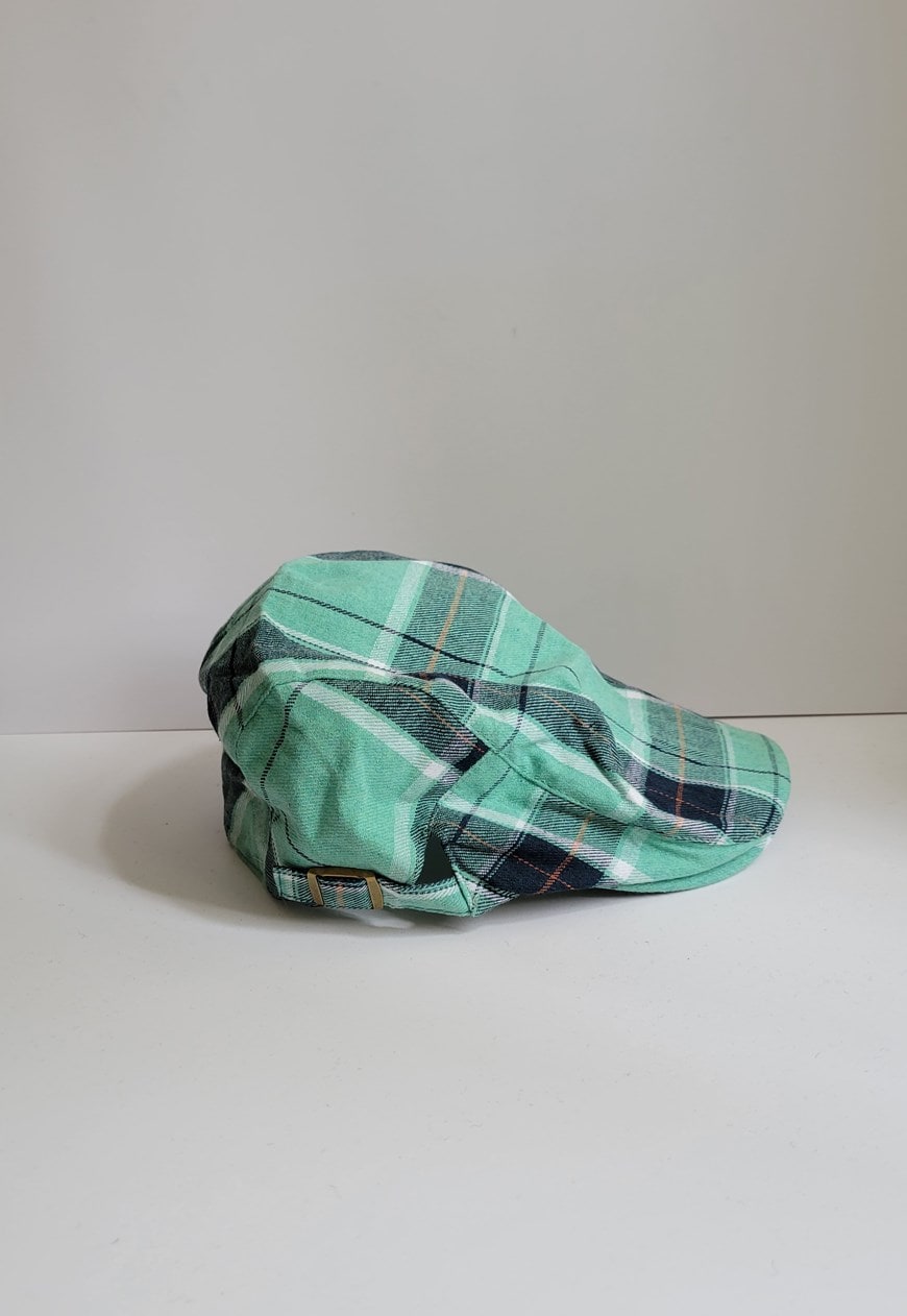 Green plaid flat sales cap