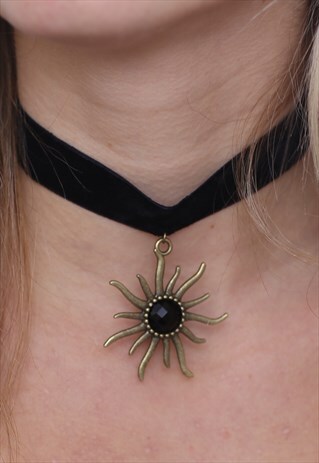 BLACK STAR SUN PENDANT CHOKER NECKLACE