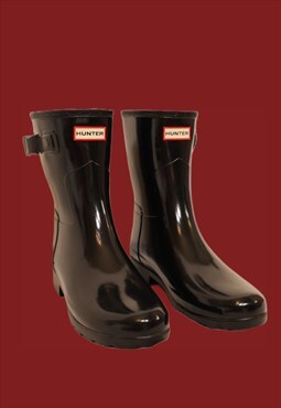 New Hunter rubber rain boots in black