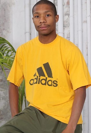 VINTAGE ADIDAS BIG LOGO T-SHIRT YELLOW