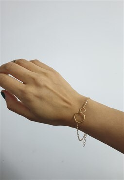 Simple Gold Circles Loop Bracelet