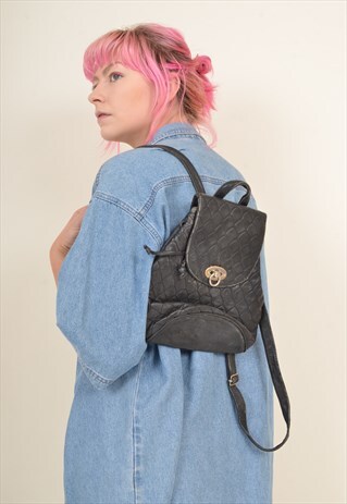 VINTAGE 90'S FAUX LEATHER BACKPACK HANDBAG BLACK