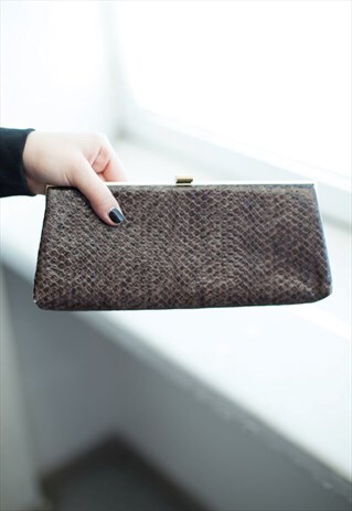 VINTAGE 60'S BROWN SNAKE SKIN LIKE CLUTCH