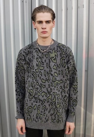 Leopard print knitwear sweater animal top in grey dots | Now Millennial