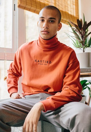 BRICK RED "RYAN" SWEATSHIRT