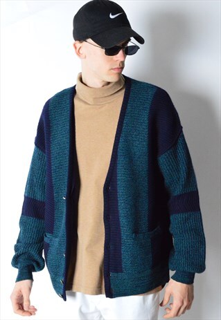VINTAGE 90S NAVY BLUE KNIT CARDIGAN