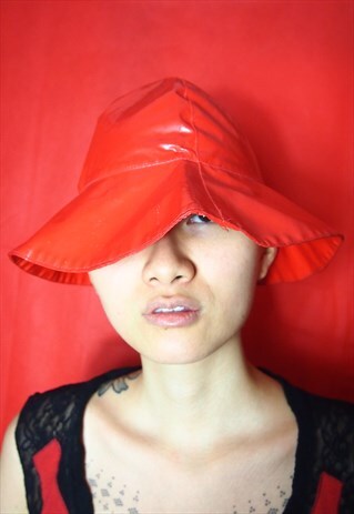 RED PLASTIC BUCKET HAT
