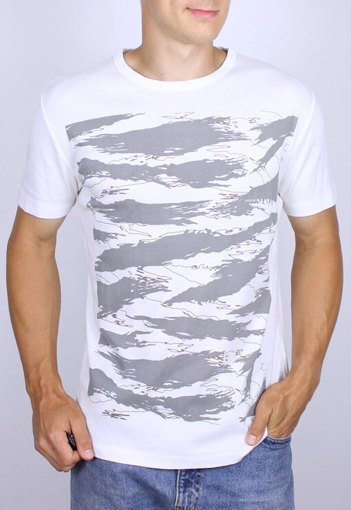 garment image