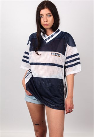 VINTAGE ADIDAS TOP ASM2428